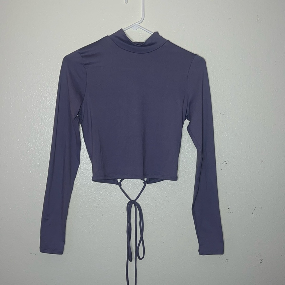 Cross back crop top.